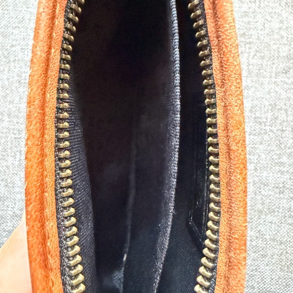 L.A.M.B. Cream Floral Lattice Wristlet with Brown Trim - Picture 8 of 12